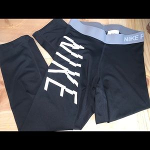 ✰Nike Pro cropped leggings✰